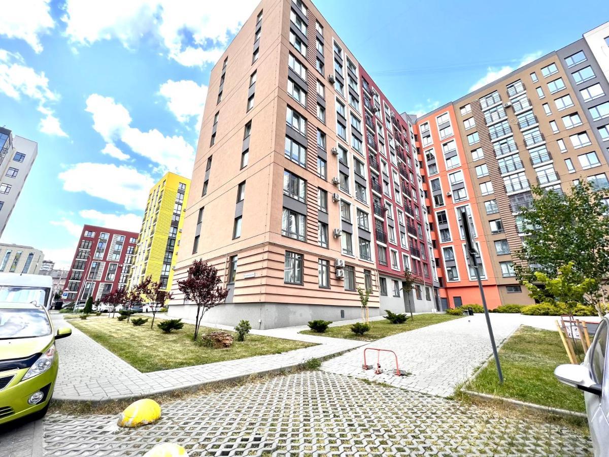 Osapart Hotel In A Complex Semycvit 4 Lviv Bagian luar foto