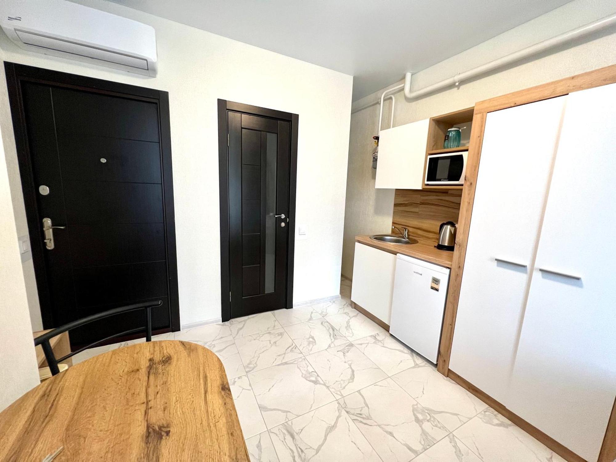 Osapart Hotel In A Complex Semycvit 4 Lviv Bagian luar foto