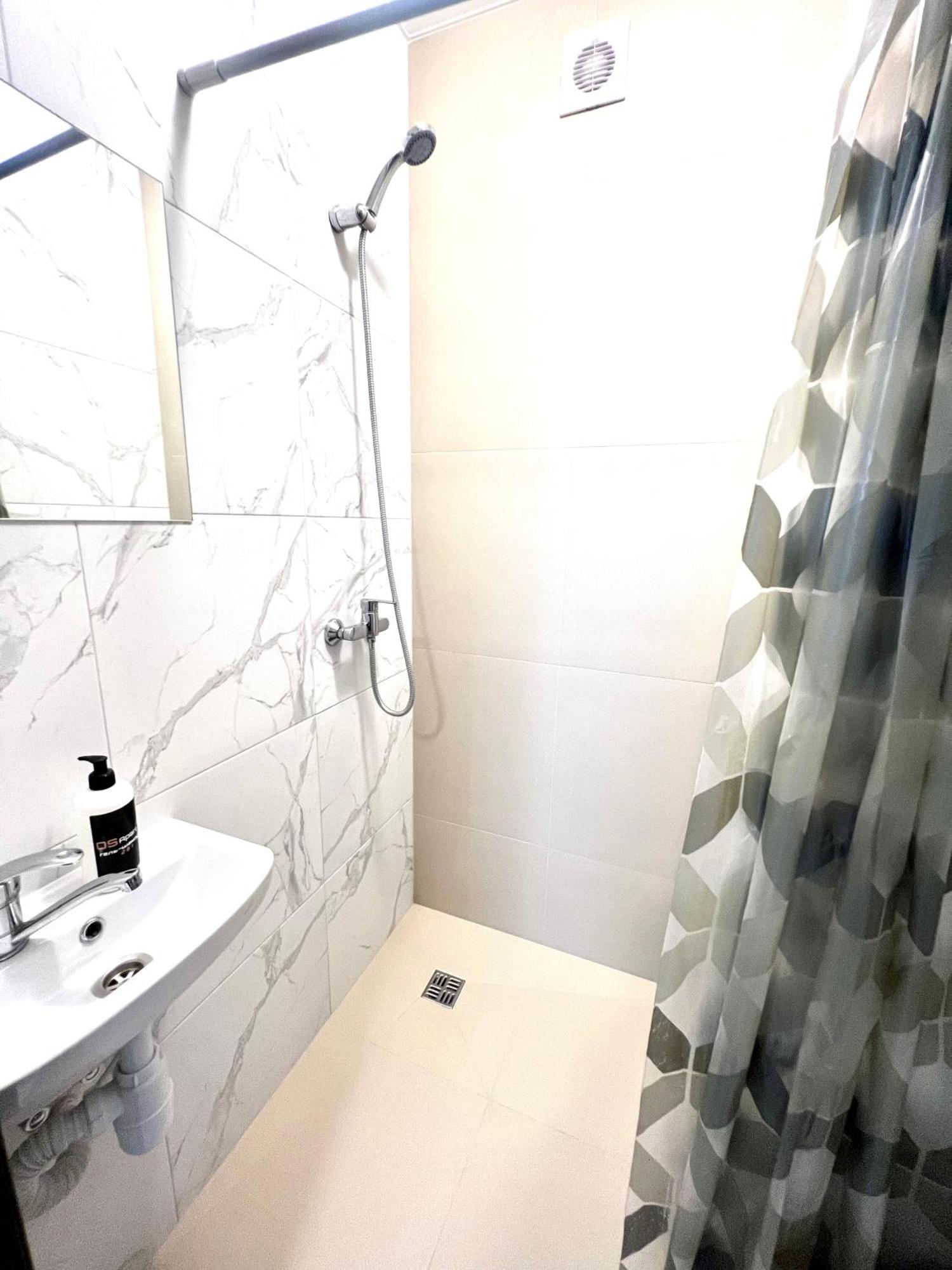 Osapart Hotel In A Complex Semycvit 4 Lviv Bagian luar foto