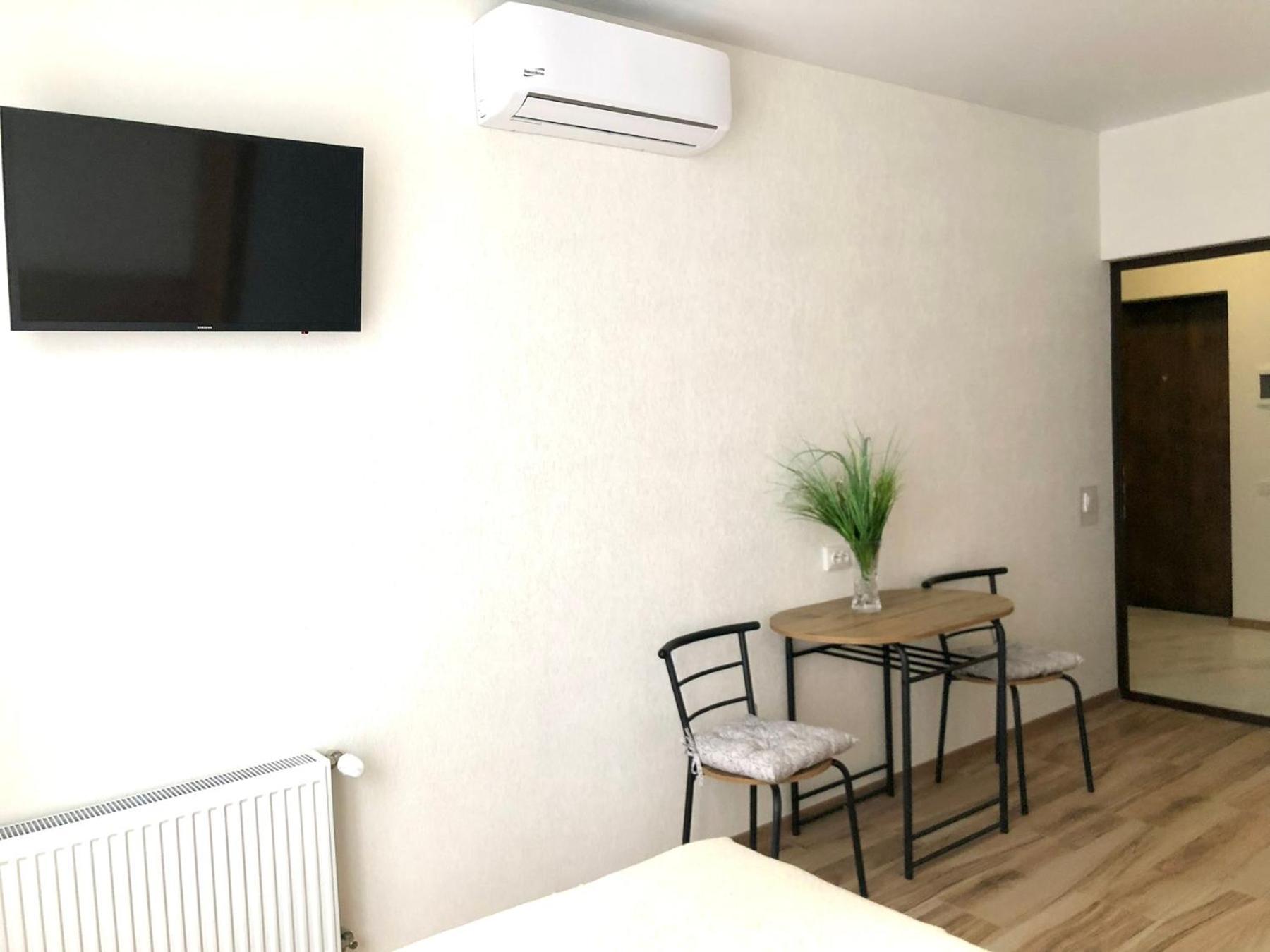 Osapart Hotel In A Complex Semycvit 4 Lviv Bagian luar foto
